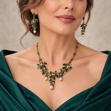 Load image into Gallery viewer, Emerald Green Crystal Floral Necklace – N1186-EM
