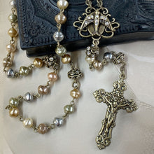 Load image into Gallery viewer, Pearls of Wisdom Holy Spirit Rosary N1154