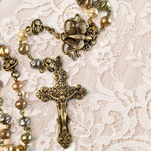 Load image into Gallery viewer, Pearls of Wisdom Holy Spirit Rosary N1154
