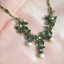 Load image into Gallery viewer, Emerald Green Crystal Floral Necklace – N1186-EM