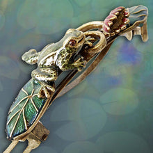 Load image into Gallery viewer, Enamel Frog Barrette - Sweet Romance Wholesale