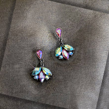 Load image into Gallery viewer, Vintage Aurora Borealis Earrings E177 - Sweet Romance Wholesale