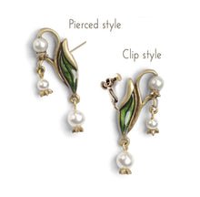 Load image into Gallery viewer, Lily of the Valley Art Nouveau Pearl Flower Wedding Earrings E586 - Sweet Romance Wholesale