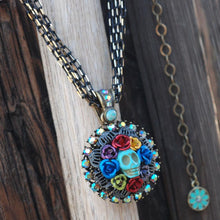 Load image into Gallery viewer, Skull Wreath Necklace OL_N149 - Sweet Romance Wholesale