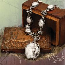 Load image into Gallery viewer, Southwest Desert Lizard Gemstone Necklace OL_N245 - Sweet Romance Wholesale