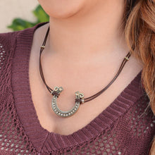 Load image into Gallery viewer, Get Lucky Horseshoe Necklace OL_N286 - Sweet Romance Wholesale