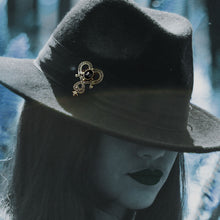 Load image into Gallery viewer, Jewel Swirl Hat Pin P652 - Sweet Romance Wholesale