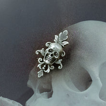 Load image into Gallery viewer, Small Skull Pin P656 - Sweet Romance Wholesale