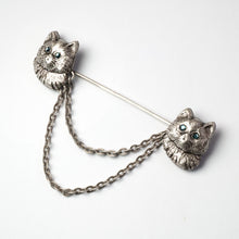 Load image into Gallery viewer, Twin Kittens Vintage Pin P680 - Sweet Romance Wholesale