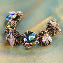 Load image into Gallery viewer, Queen Bee Bracelet BR310 - Sweet Romance Wholesale