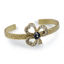 Load image into Gallery viewer, Victorian Trefoil Lucky Bracelet BR488 - Sweet Romance Wholesale