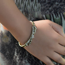 Load image into Gallery viewer, Fiora Bracelet - Sweet Romance Wholesale