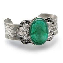 Load image into Gallery viewer, Vintage Jet Cameo Bracelet - Sweet Romance Wholesale