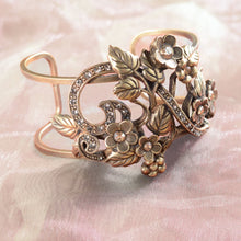 Load image into Gallery viewer, Le Jardin Bracelet - Sweet Romance Wholesale