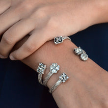 Load image into Gallery viewer, Victorian Elements Bracelet - Sweet Romance Wholesale