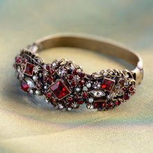 Load image into Gallery viewer, Garnet and Pearl Bracelet BR836-GA - Sweet Romance Wholesale