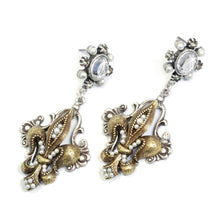 Load image into Gallery viewer, French Fleur De Lis Earrings E1121 - Sweet Romance Wholesale