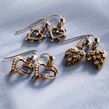 Load image into Gallery viewer, I Give You My Heart Earrings E1214 - Sweet Romance Wholesale