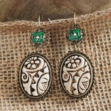 Load image into Gallery viewer, Malachite Garden Beaded Necklace N1360 - Sweet Romance Wholesale