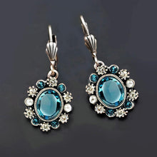Load image into Gallery viewer, Oval Crystal Classic Earrings E1444 - Sweet Romance Wholesale
