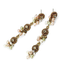 Load image into Gallery viewer, Crystal and Pearls Drop Earrings E982 - Sweet Romance Wholesale