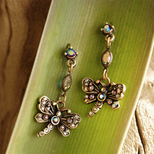 Load image into Gallery viewer, Iridescent Dragonfly Necklace - Sweet Romance Wholesale
