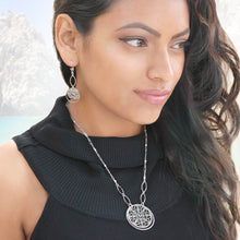 Load image into Gallery viewer, Window to the Soul Vintage Medallion Necklace N1338 - Sweet Romance Wholesale