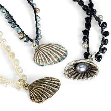 Load image into Gallery viewer, Hermosa Beach beads Seashell Necklace N1367 - Sweet Romance Wholesale