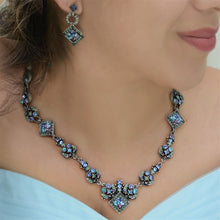 Load image into Gallery viewer, Midcentury Glamour Necklace - Sweet Romance Wholesale