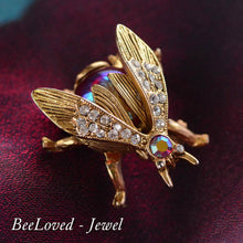 Load image into Gallery viewer, Vintage Exotic Bee Pins P5280 - Sweet Romance Wholesale