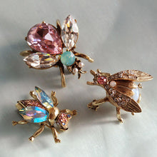 Load image into Gallery viewer, Set of 3 Vintage Bee Pins Opal Pastels P5280 - Sweet Romance Wholesale