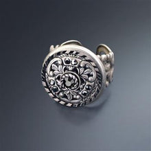 Load image into Gallery viewer, Window Medallion Ring - Sweet Romance Wholesale