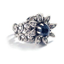 Load image into Gallery viewer, Silver Wild Flower Daisy Ring - Sweet Romance Wholesale