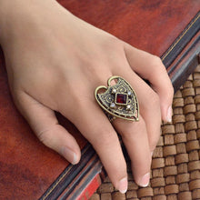 Load image into Gallery viewer, Renaissance Heart Ring - Sweet Romance Wholesale
