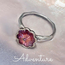 Load image into Gallery viewer, Vintage Crystal Flower Ring - Sweet Romance Wholesale