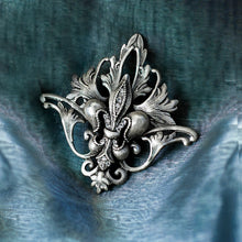 Load image into Gallery viewer, Fleur de Lis Flourish Pin P659 - Sweet Romance Wholesale