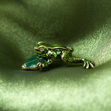 Load image into Gallery viewer, Frog Pin P663 - Sweet Romance Wholesale