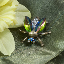 Load image into Gallery viewer, Bee Pin P665 - Sweet Romance Wholesale
