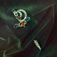 Load image into Gallery viewer, Sword Pin P676 - Sweet Romance Wholesale